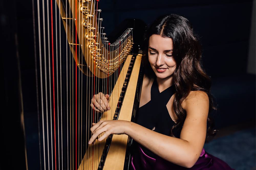 Frances - Harpist